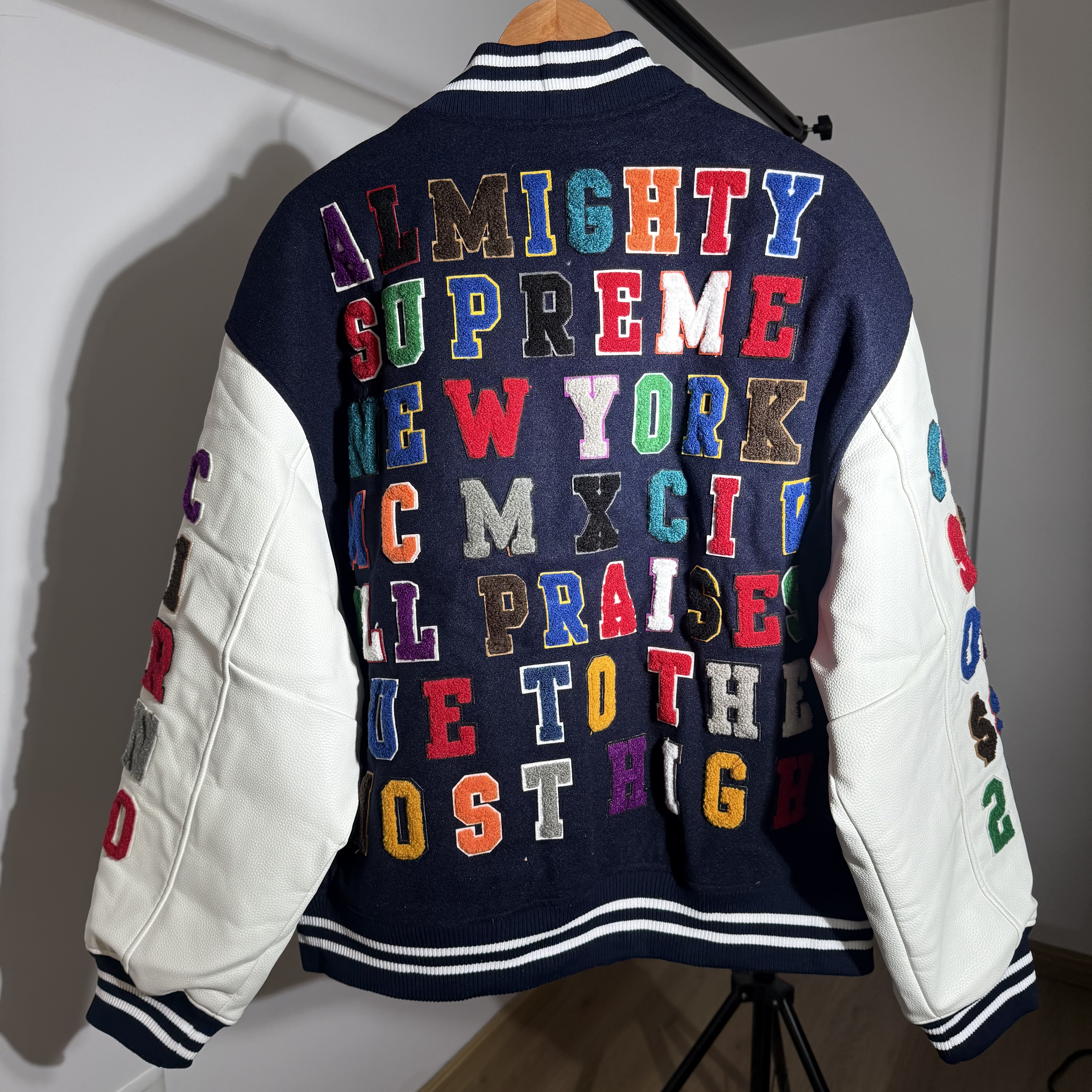 Imagen 2 de Supreme Praises Varsity Jacket Navy