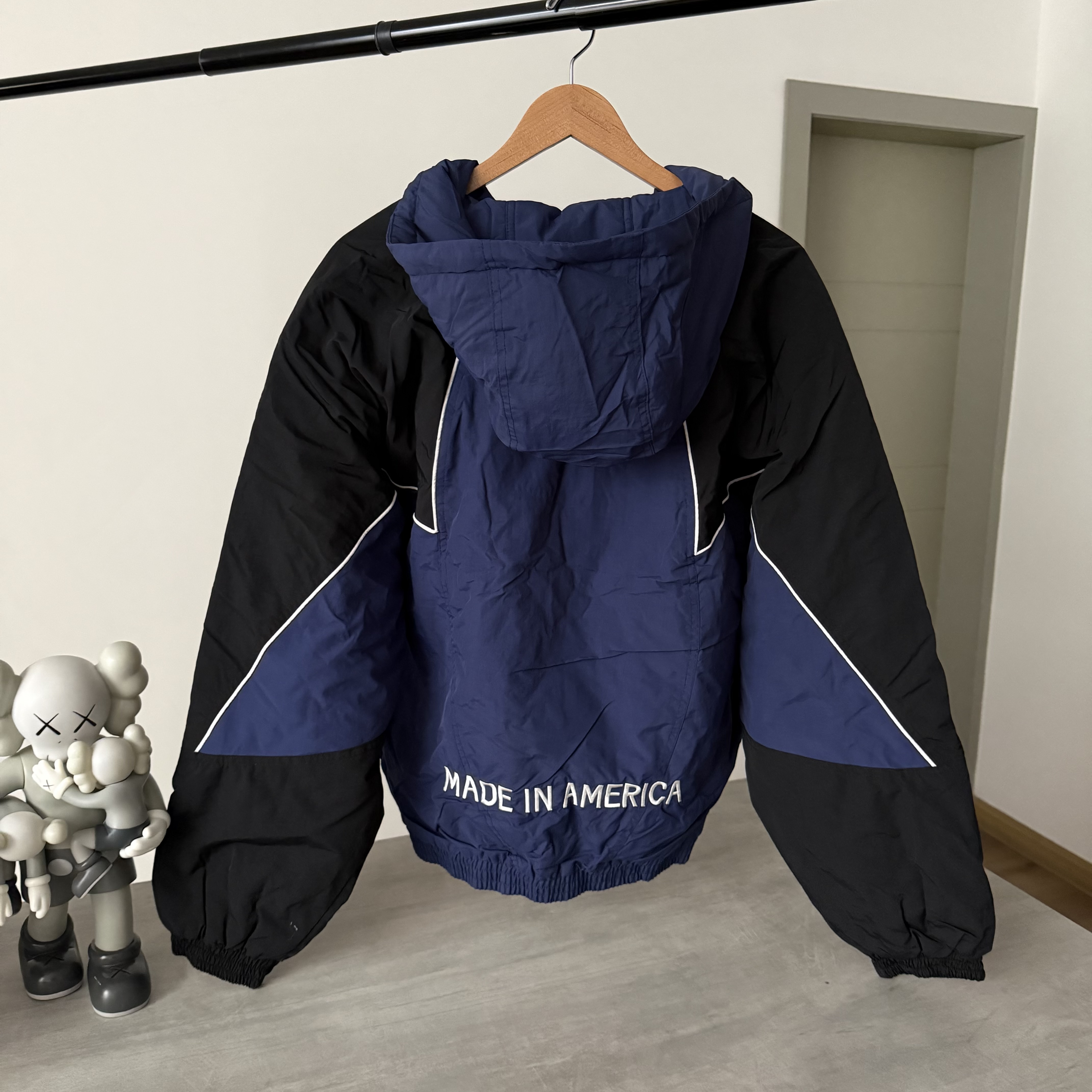 Imagen 2 de Nahmias x Marty Supreme Classic Warm Up Jacket Navy