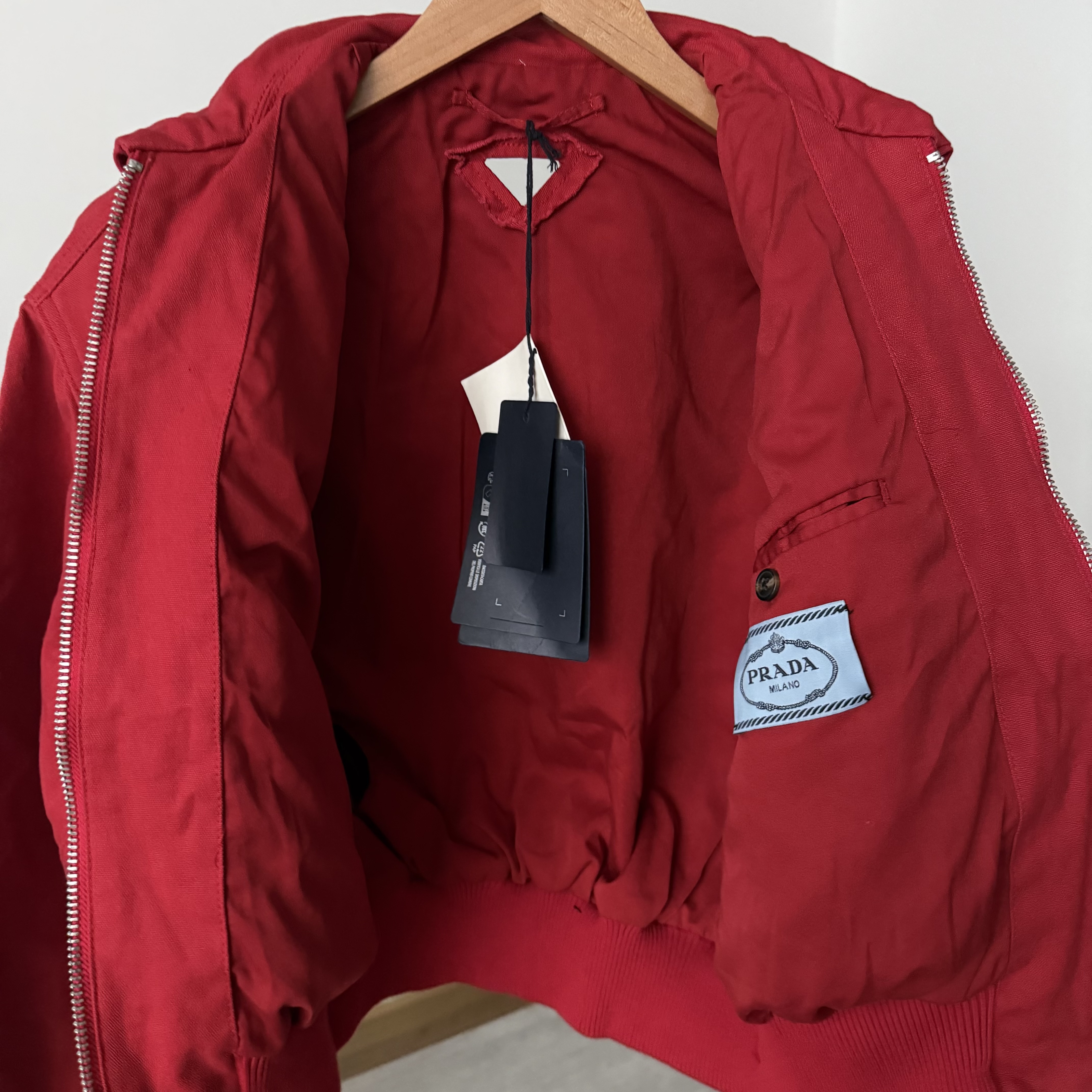 Imagen 4 de PRADA woman Red Canvas Boxy Cropped Bomber Jacket
