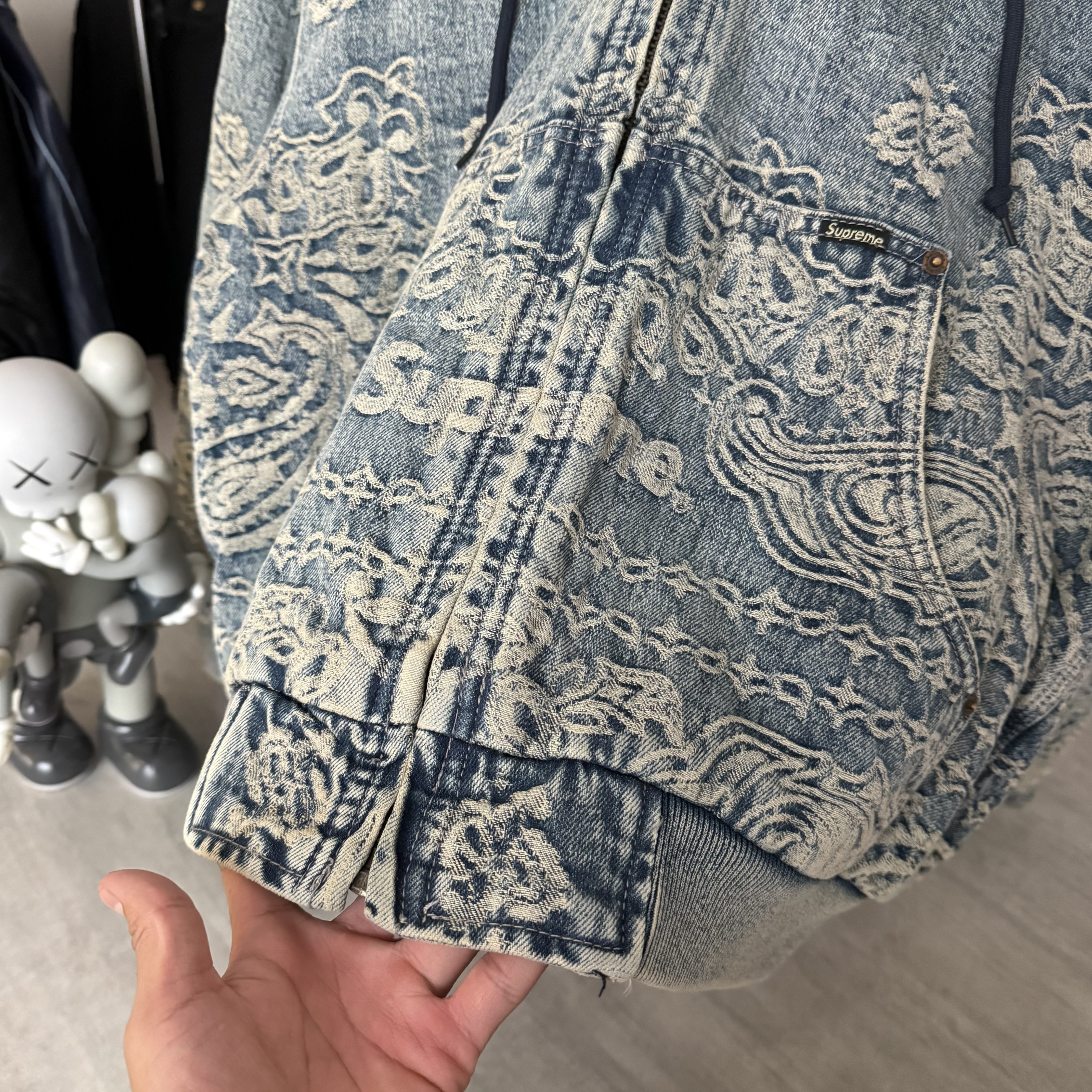 Imagen 4 de Supreme Bandana Jacquard Denim Hooded Work Jacket