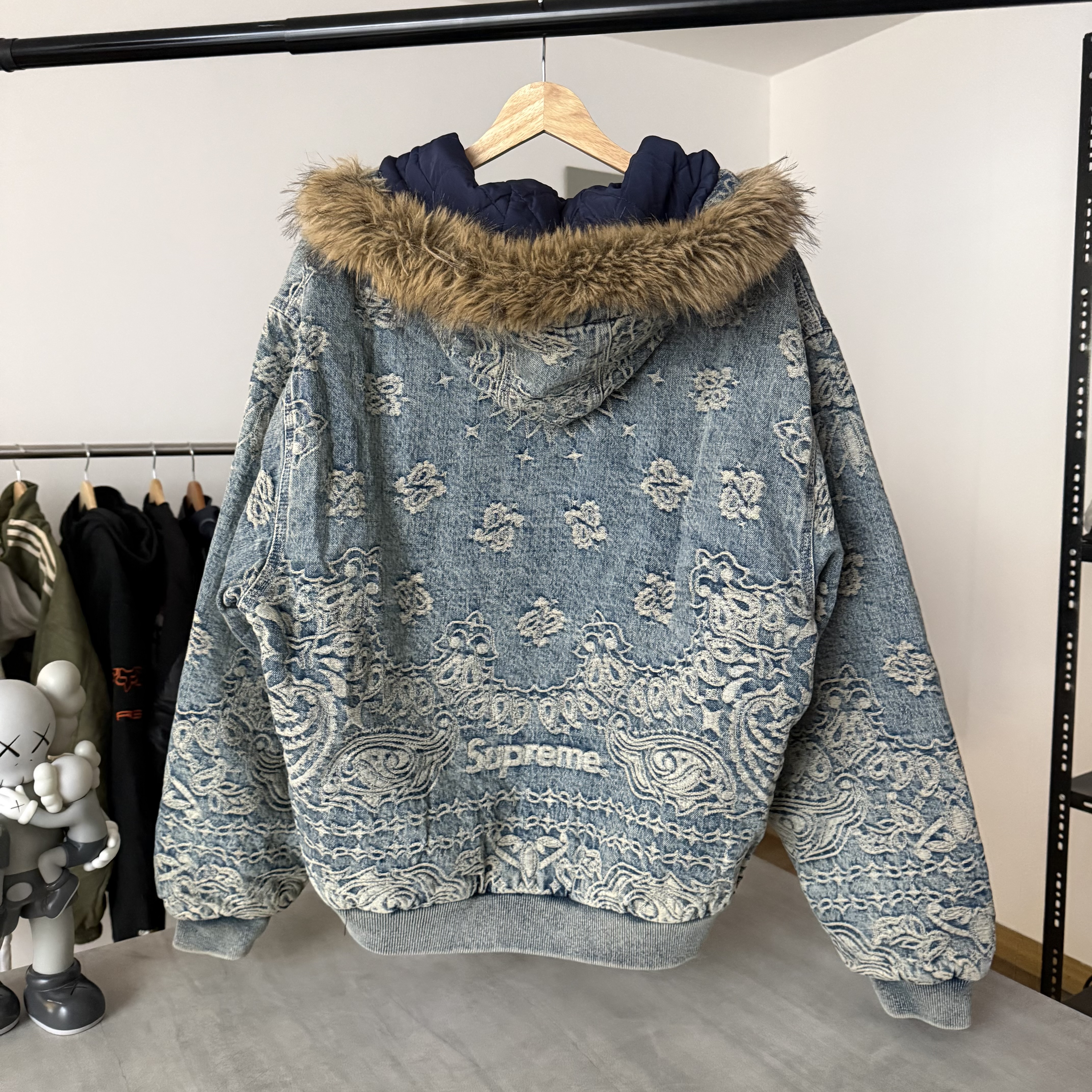 Imagen 2 de Supreme Bandana Jacquard Denim Hooded Work Jacket
